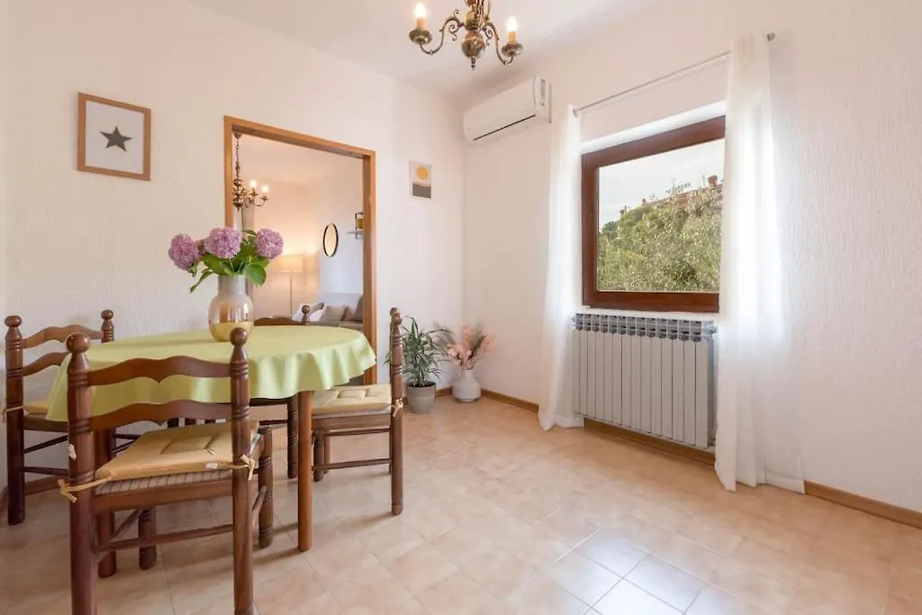 Cosy Apartment Greta Kaštelir 크로아티아