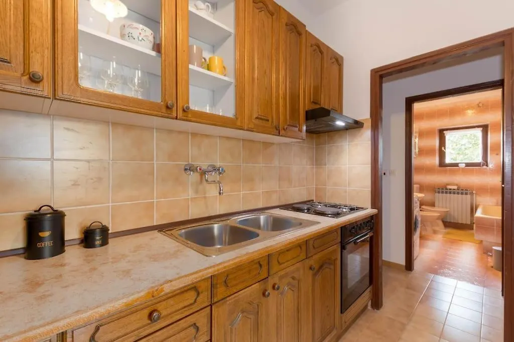 Cosy Apartment Greta Kaštelir